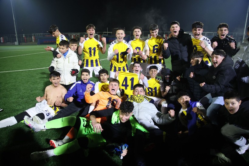 Arslanbey Gençlerbirliği - İzmit Yahya Kaptan U-16 final maçının foto galerisi - Resim: 50