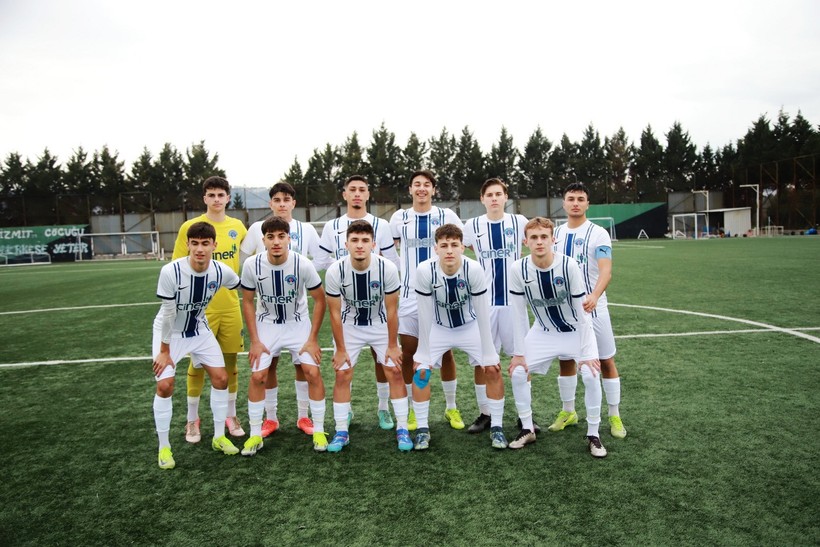 Kocaelispor U-17, lider dinlemedi! “1-0” - Resim : 7