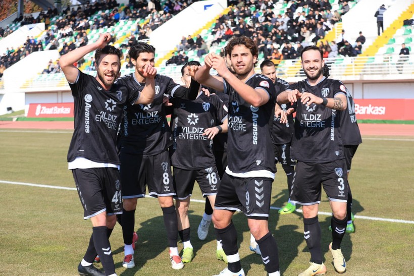 Ahmet Sağat, Kırklareli’ye patladı! - Resim : 9