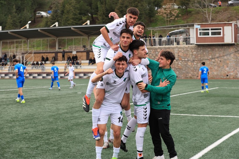 Belediye Derincespor – Kocaelispor U-16 maçının fotoğraf galerisi - Resim: 40