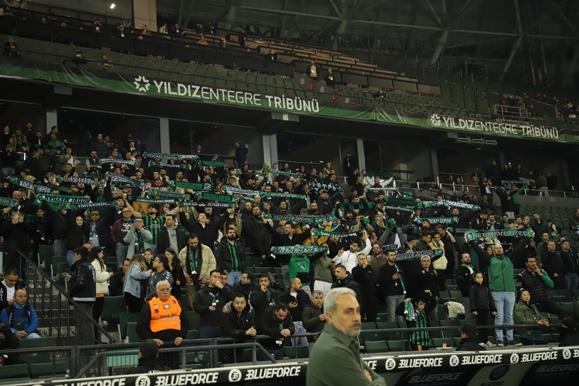 İsmet Taşdemir hatasından döndü… Büyük takım hocası reaksiyonu gösterdi - Resim : 6