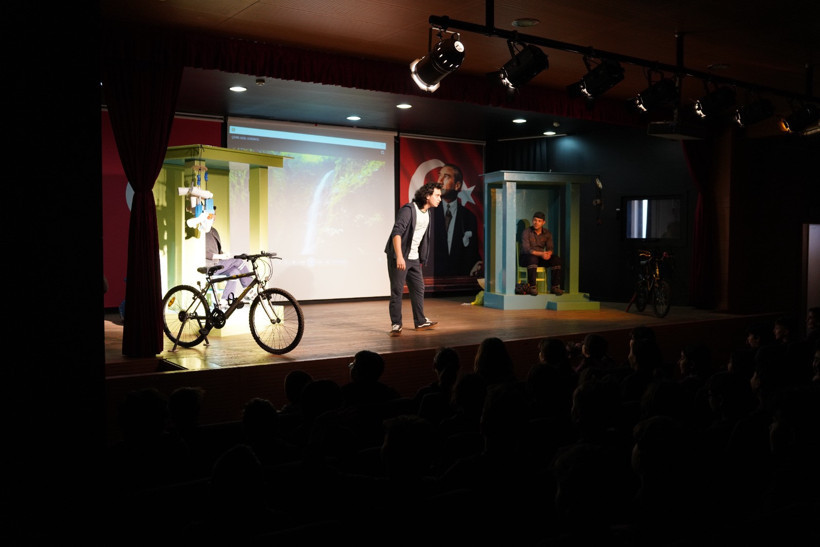 Çocuklar tiyatro ile çevreci ulaşımı öğrenecekler - Resim : 2