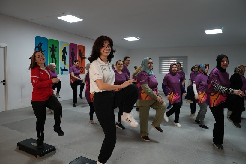 Büyükşehir, obeziteye savaş açtı; 1 yılda 13 bin 700 kilo zayıflattı! - Resim: 2