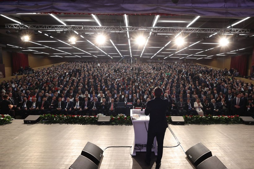 Özgür Özel; “Birlik ve beraberlik içinde kararlılıkla yolumuza devam edeceğiz” - Resim : 2