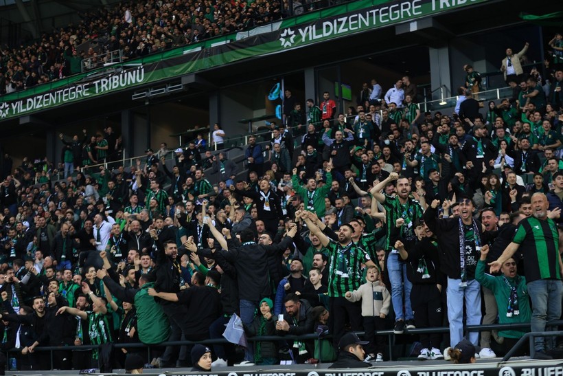 Kocaelispor – Sakarya maçının tribün ve taraftar fotoğrafları - Resim: 17
