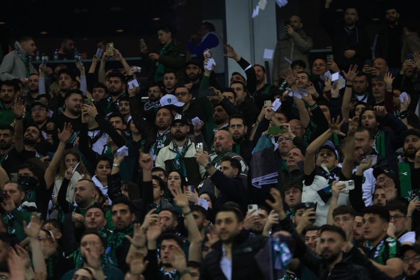 Kocaelispor – Sakarya maçının tribün ve taraftar fotoğrafları - Resim: 25