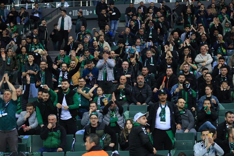 Kocaelispor – Sakarya maçının tribün ve taraftar fotoğrafları - Resim: 19