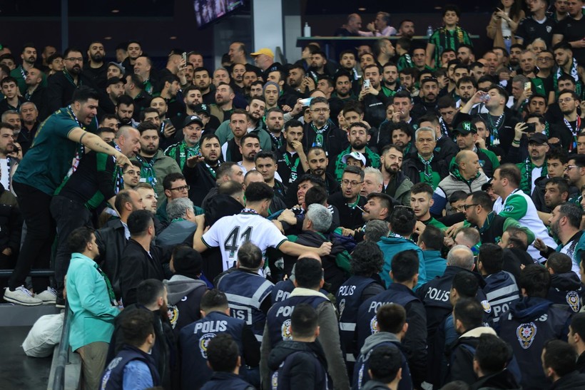 Kocaelispor – Sakarya maçının tribün ve taraftar fotoğrafları - Resim: 23
