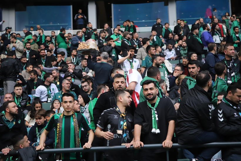 Kocaelispor – Sakarya maçının tribün ve taraftar fotoğrafları - Resim: 37