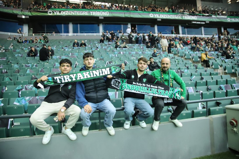 Kocaelispor – Sakarya maçının tribün ve taraftar fotoğrafları - Resim: 49
