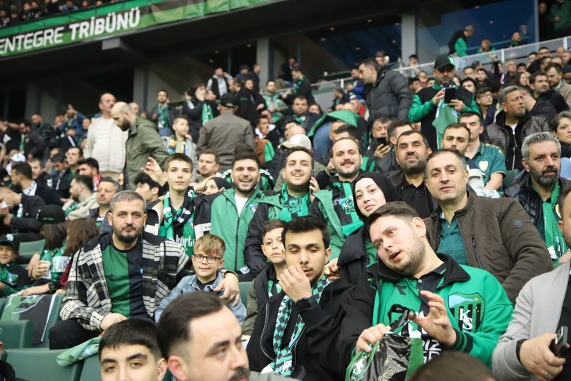 Kocaelispor – Sakarya maçının tribün ve taraftar fotoğrafları - Resim: 51