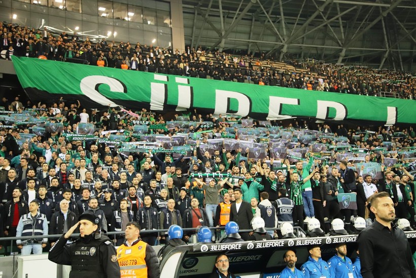 Kocaelispor – Sakarya maçının tribün ve taraftar fotoğrafları - Resim: 57