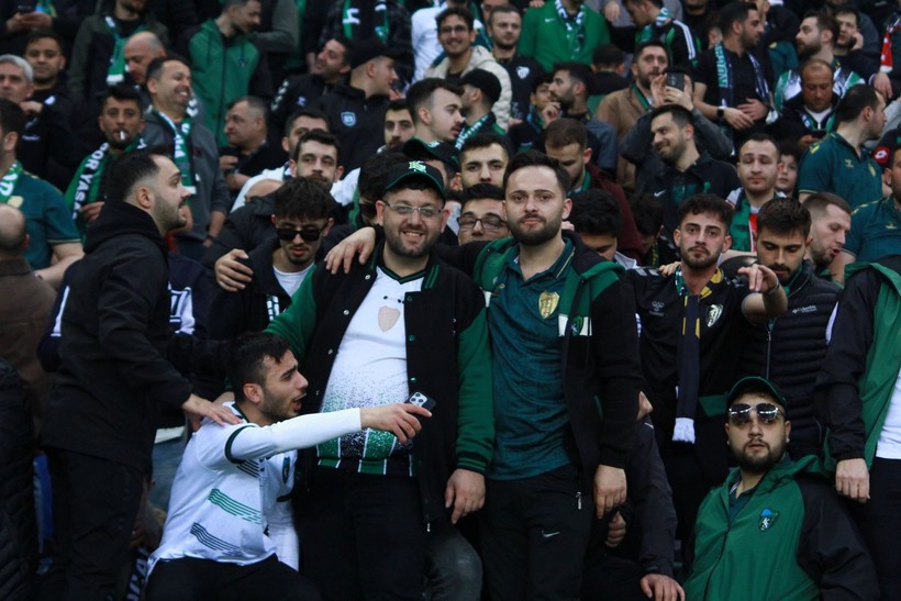 Kocaelispor – Sakarya maçının tribün ve taraftar fotoğrafları - Resim: 71