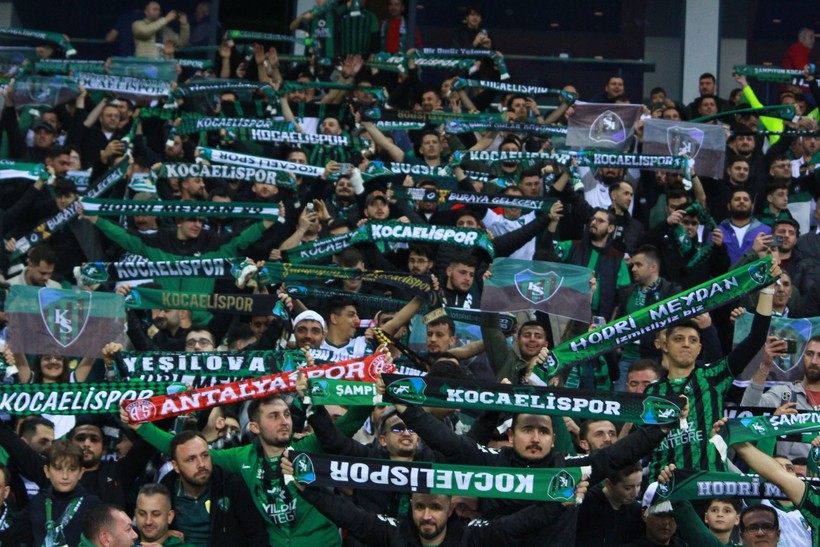 Kocaelispor – Sakarya maçının tribün ve taraftar fotoğrafları - Resim: 75
