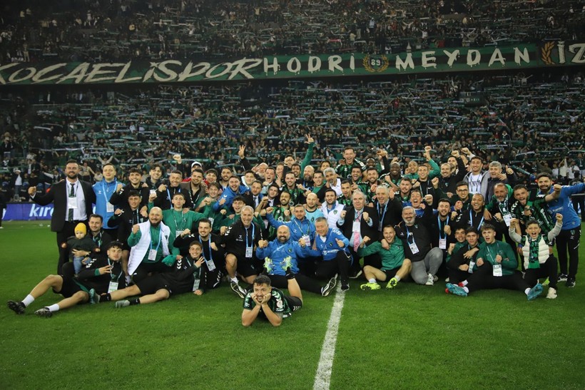 Kocaelispor – Sakarya maçının tribün ve taraftar fotoğrafları - Resim: 95