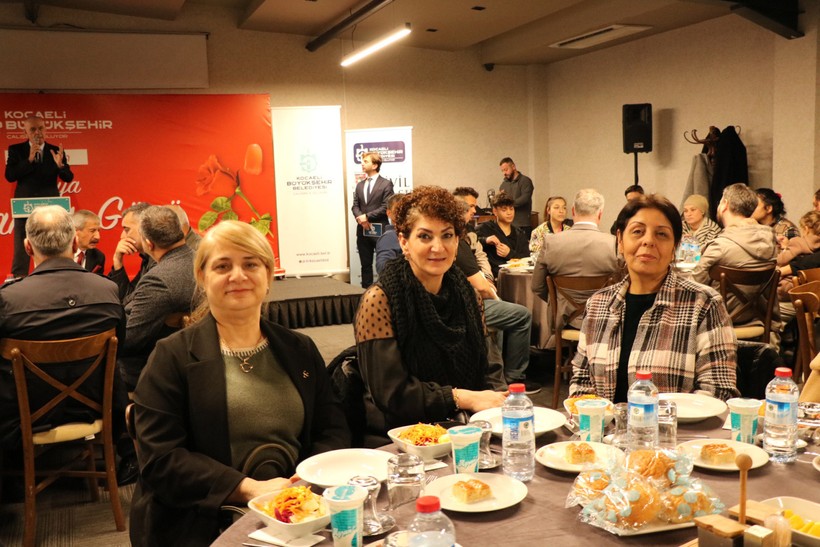 Kocaeli Büyükşehir Belediyesi, Roman aileleri buluşturdu - Resim : 4