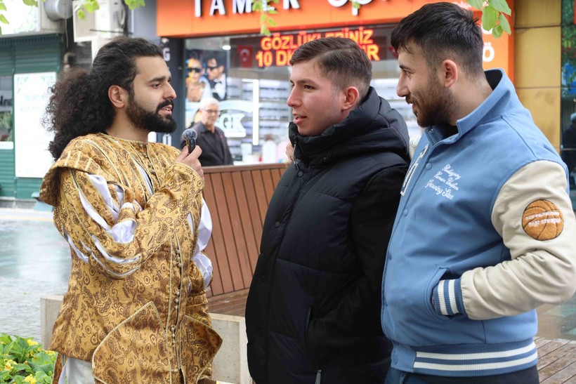 Roman kahramanlarını bildiler, kitapları kazandılar - Resim: 6