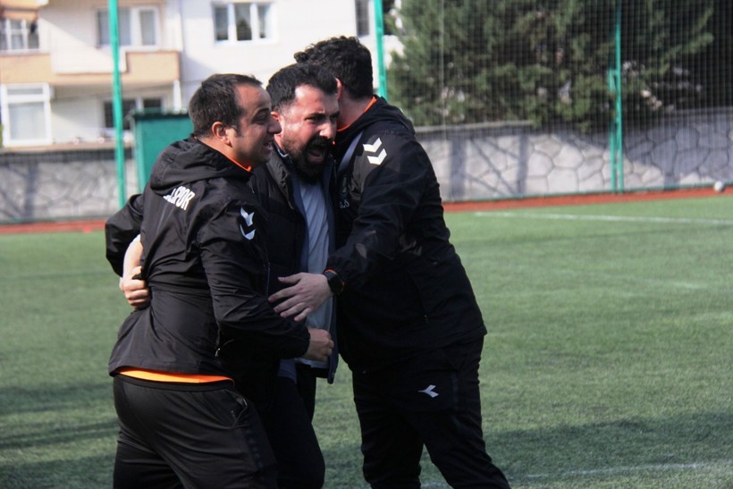 Karamürselspor - Çayırovaspor maçının fotoğrafları - Resim: 83