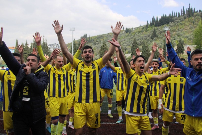 Karamürselspor - Çayırovaspor maçının fotoğrafları - Resim: 98