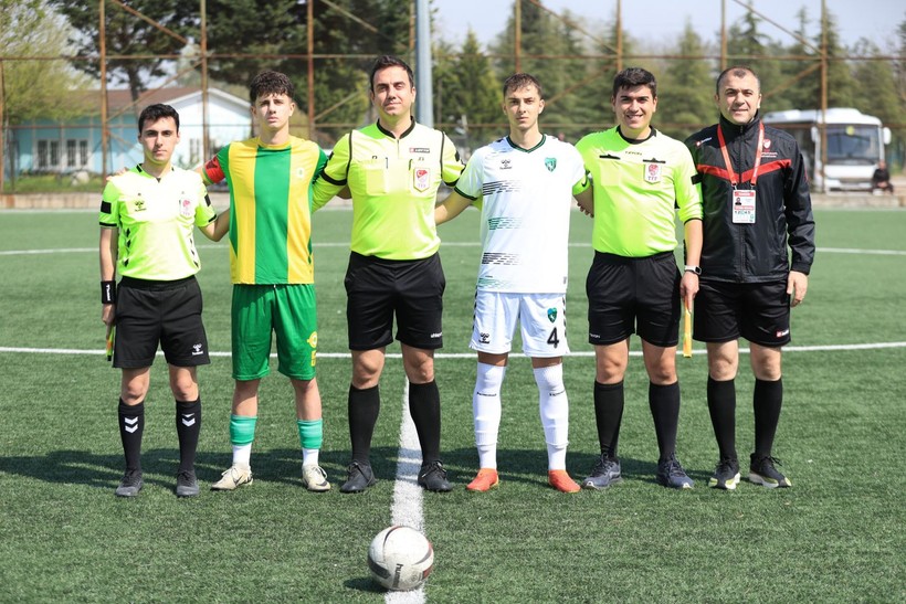 Kocaelispor – Erokspor U-17 maçının fotoğrafları - Resim: 15