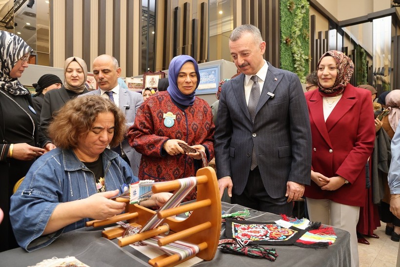 KOMEK sergisinde Türk dünyası rüzgarı esti - Resim : 3