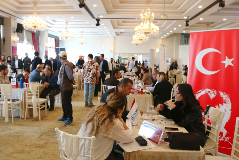 Derince Belediyesi'nden ikinci Kariyer ve İstihdam Günleri Buluşması - Resim: 4