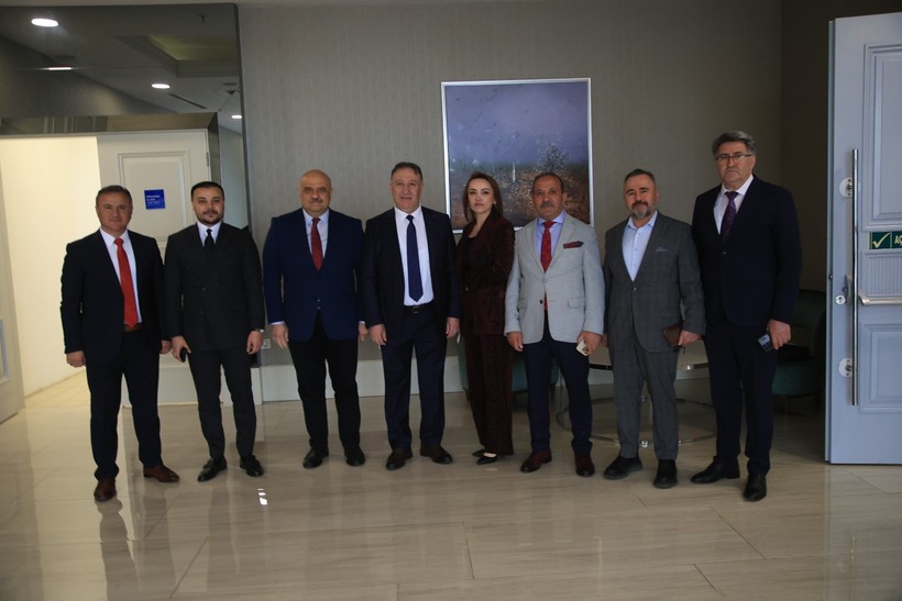 KAISİYAD’lı iş insanları kahvaltıda bir araya geldi! “Zor Zamanlarda Şirket Yönetmek” - Resim : 3