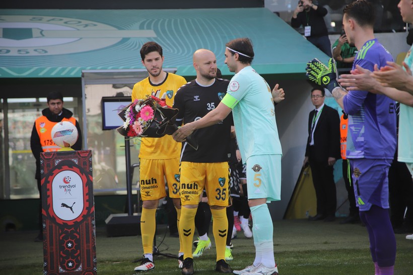 Esenler Erokspor - Kocaelispor: 3-1 (MAÇ SONUCU) - Resim : 10
