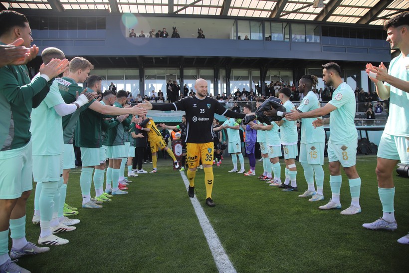 Esenler Erokspor - Kocaelispor: 3-1 (MAÇ SONUCU) - Resim : 11