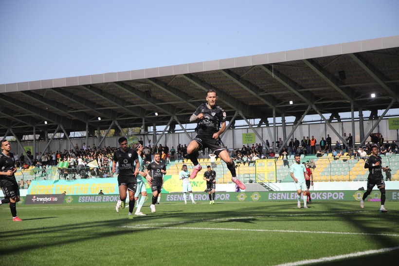 Esenler Erokspor - Kocaelispor: 3-1 (MAÇ SONUCU) - Resim : 9