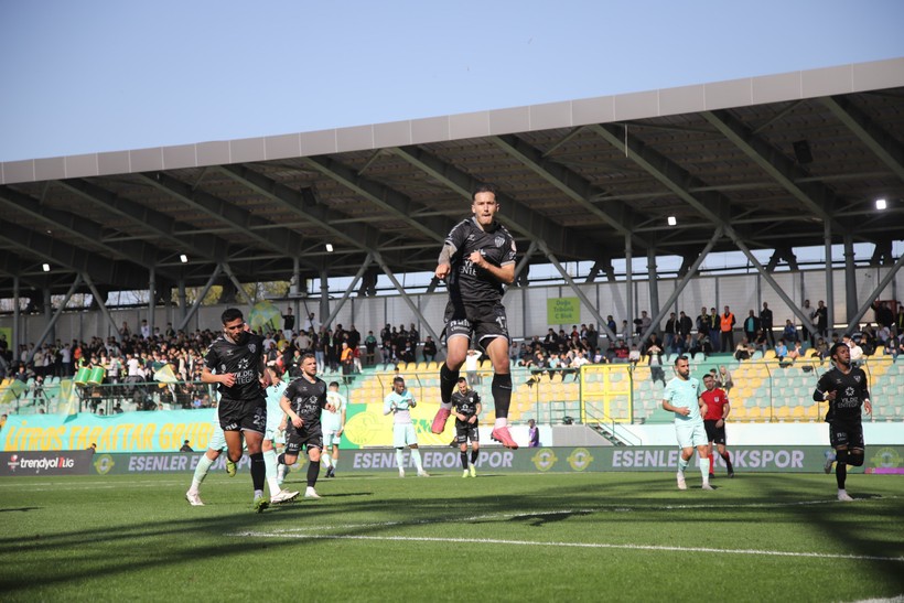 Esenler Erokspor - Kocaelispor: 3-1 (MAÇ SONUCU) - Resim : 7