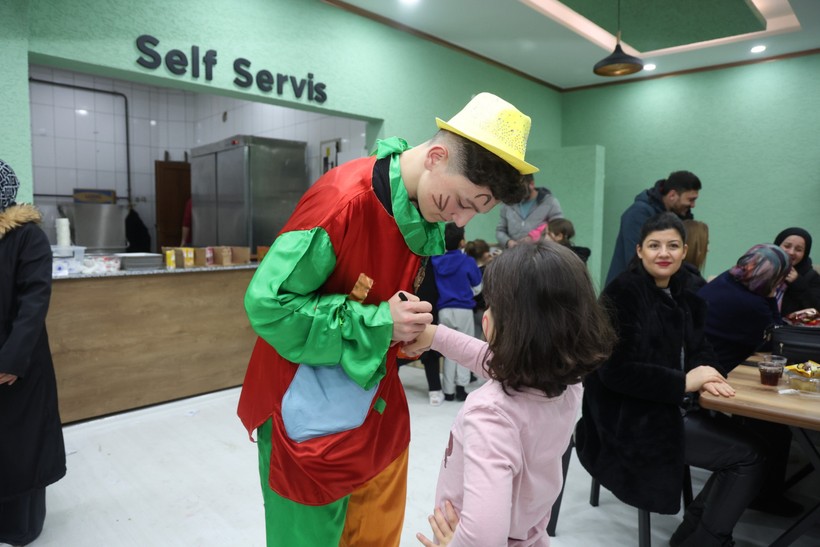 Kandıra' da 23 Nisan coşkusu Teras Park Anne-Çocuk Kafe'de devam edecek - Resim : 2