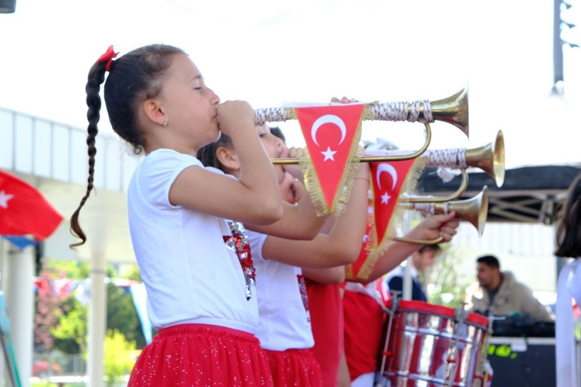 Milli İrade Meydanı'nda 23 Nisan coşkusu - Resim : 6