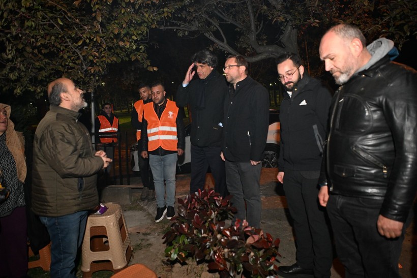 Kartepe Belediyesi deprem sonrası İstanbulluları yalnız bırakmadı - Resim : 4