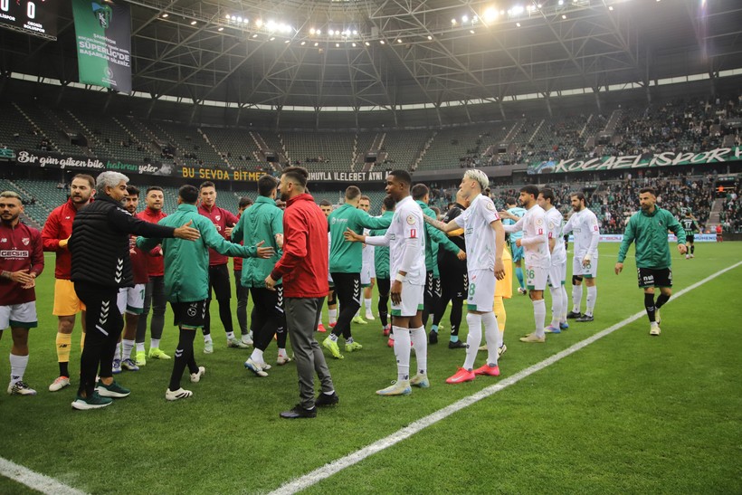 Boluspor da Şampiyon Kocaelispor’u kutladı - Resim : 1