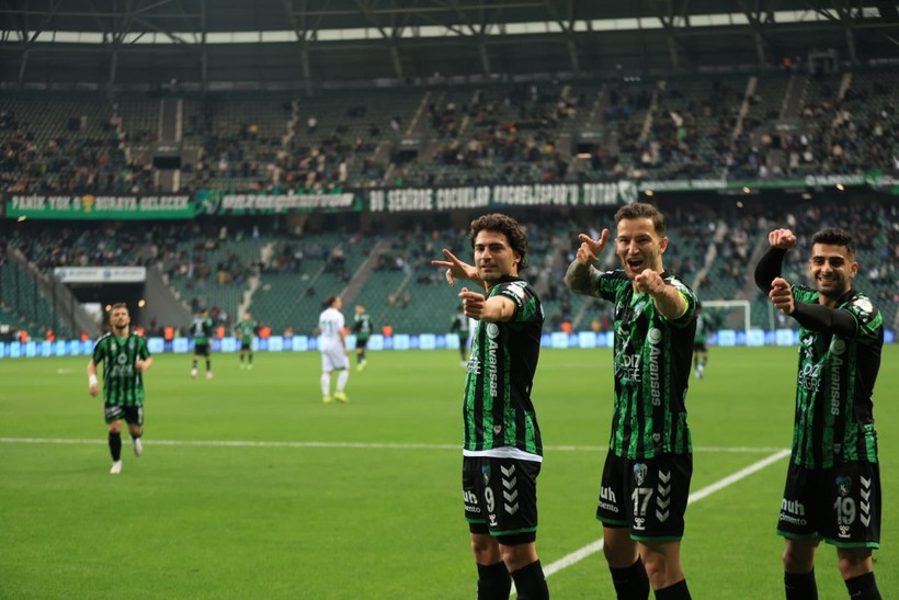 Kocaelispor - Boluspor: 3-4 (MAÇ SONUCU) - Resim : 1