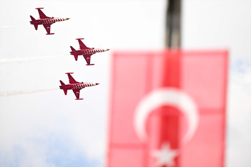 Türk Yıldızları hayran bıraktı! - Resim : 4