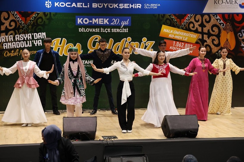 KO-MEK sergisinde farklı renkler ve farklı kültürler buluştu - Resim: 8