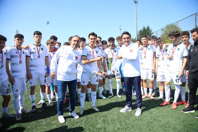 Kocaelispor U-17 için kupa ve madalya töreni düzenlendi - Resim: 30