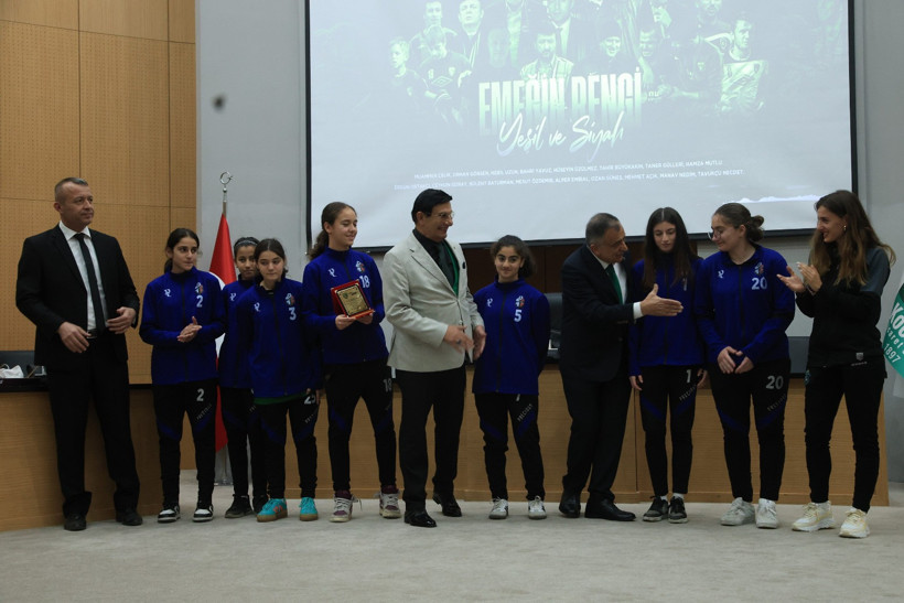 Şüheda Yıldız: Şampiyonluğu Hasan hocamıza gönderiyoruz - Resim : 5