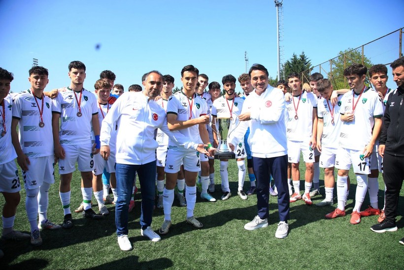 Kocaelispor – Keçiörengücü U-17 maçı foto galeri - Resim: 14