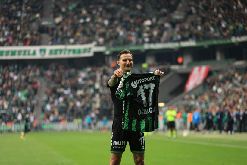 İlk yarıda kral Oğulcan şov! - Resim : 3