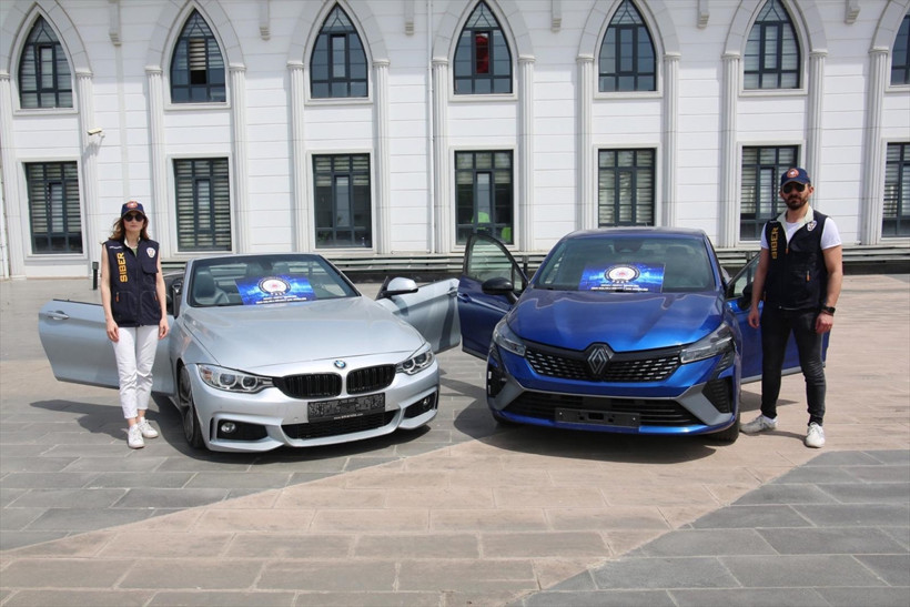 Büyük dolandırıcılık operasyonunda 52 zanlı tutuklandı - Resim : 6