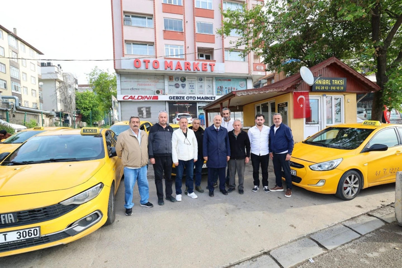 Zinnur Büyükgöz yeni haftaya taksici esnafları ziyaret ederek başladı - Resim : 3