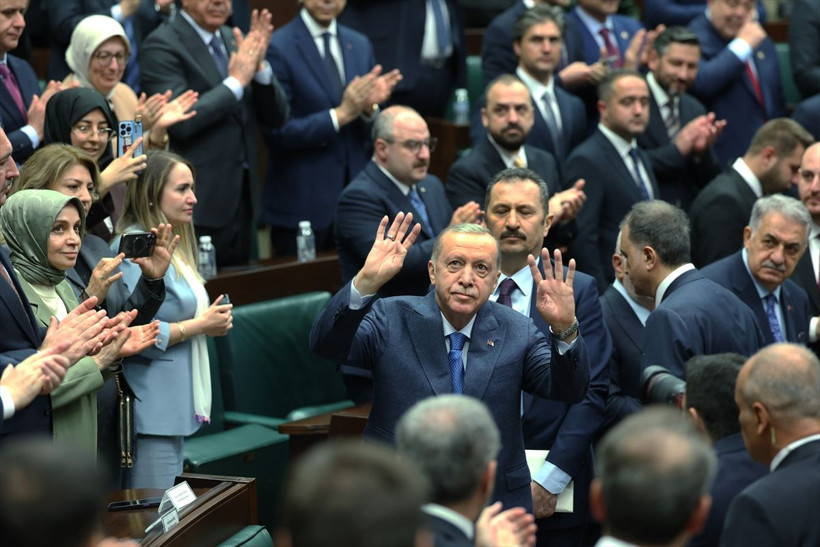 Cumhurbaşkanı Erdoğan'dan CHP lideri Özgür Özel'e teşekkür - Resim: 2