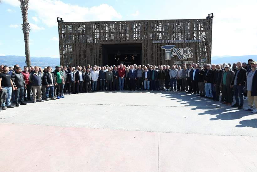 Tahir Büyükakın: 1 milyon ton çamur çıkarıldı - Resim : 4