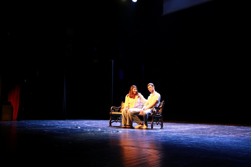 Özel bireyler tiyatro oyunda hünerlerini sergilediler - Resim : 1