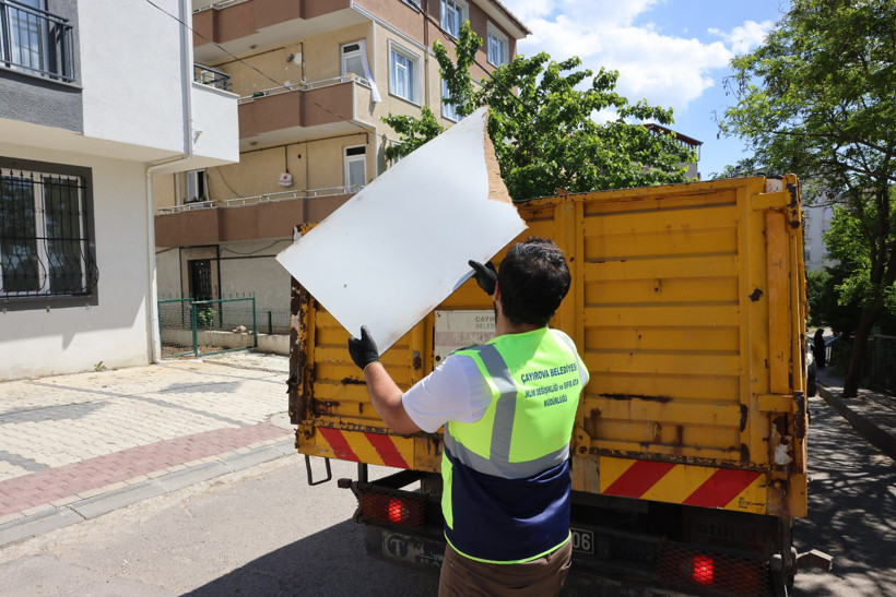 Kaba atıklar geri dönüşüme kazandırılıyor... Önce randevu almak gerekiyor! - Resim : 1