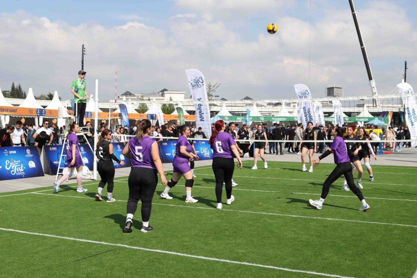 EnFest’te gençler arasında doyasıya eğlence, kıyasıya rekabet - Resim : 2