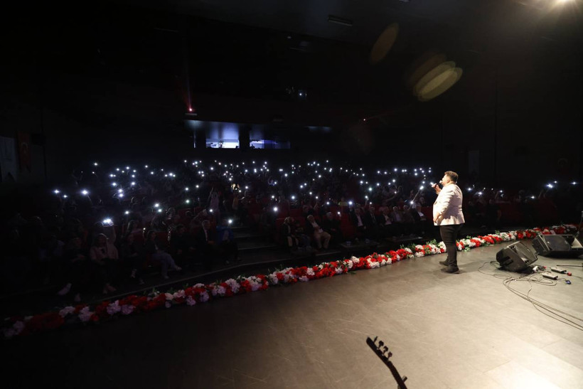 19 Mayıs Çayırova'da büyük bir coşkuyla kutlandı - Resim : 3
